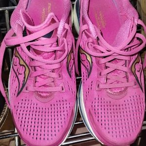 Saucony Endorphin Speed 3